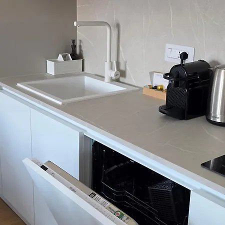 Apartment Palazzo Goldoni 93 *